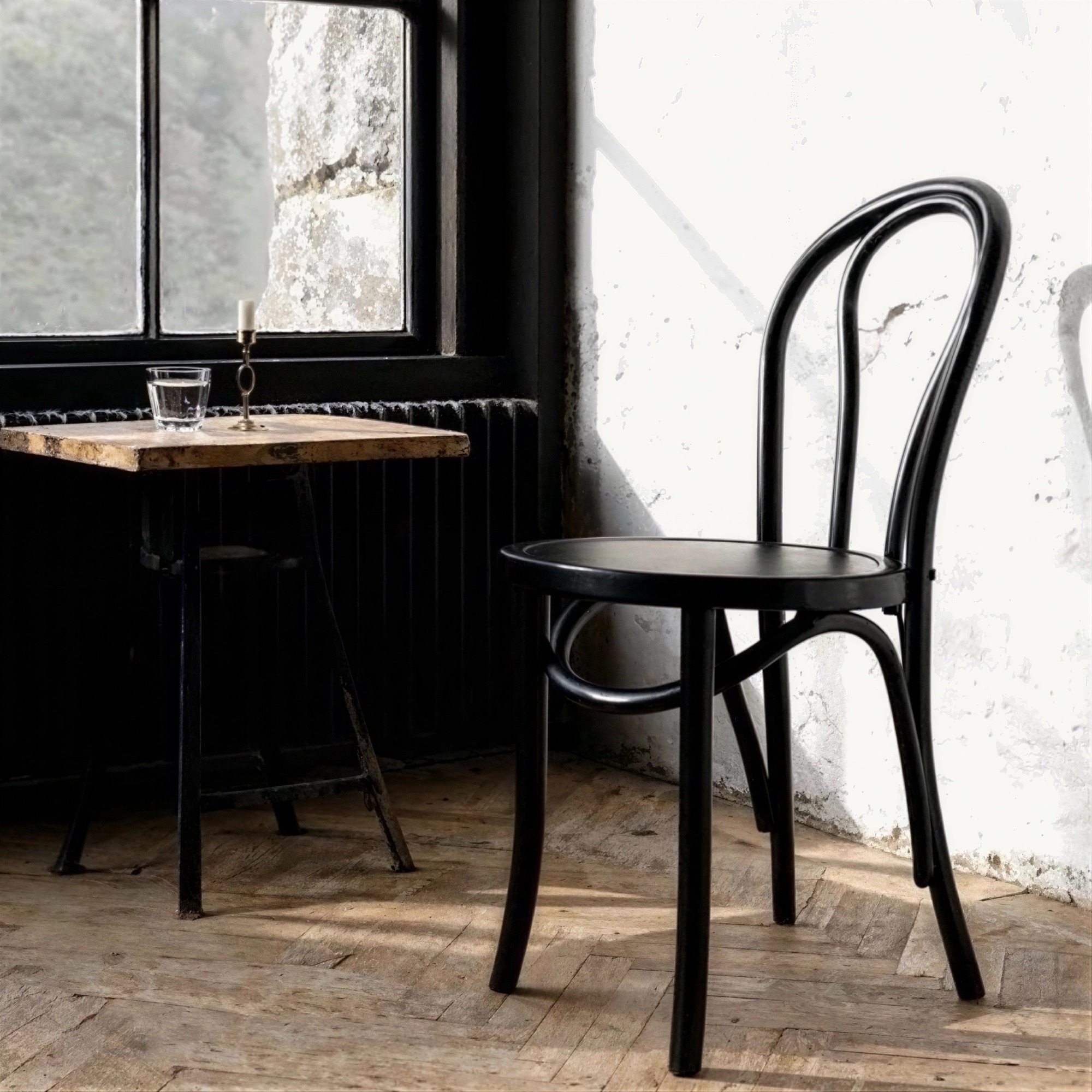 Stol 'Bistro' - Tre/Svart