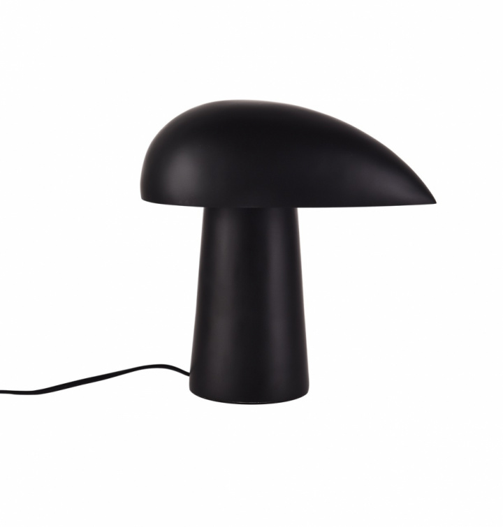 Lampe \'Karlskrona\' - Sort i gruppen Belysning / Lamper / Bordlamper hos Reforma (87650-black)